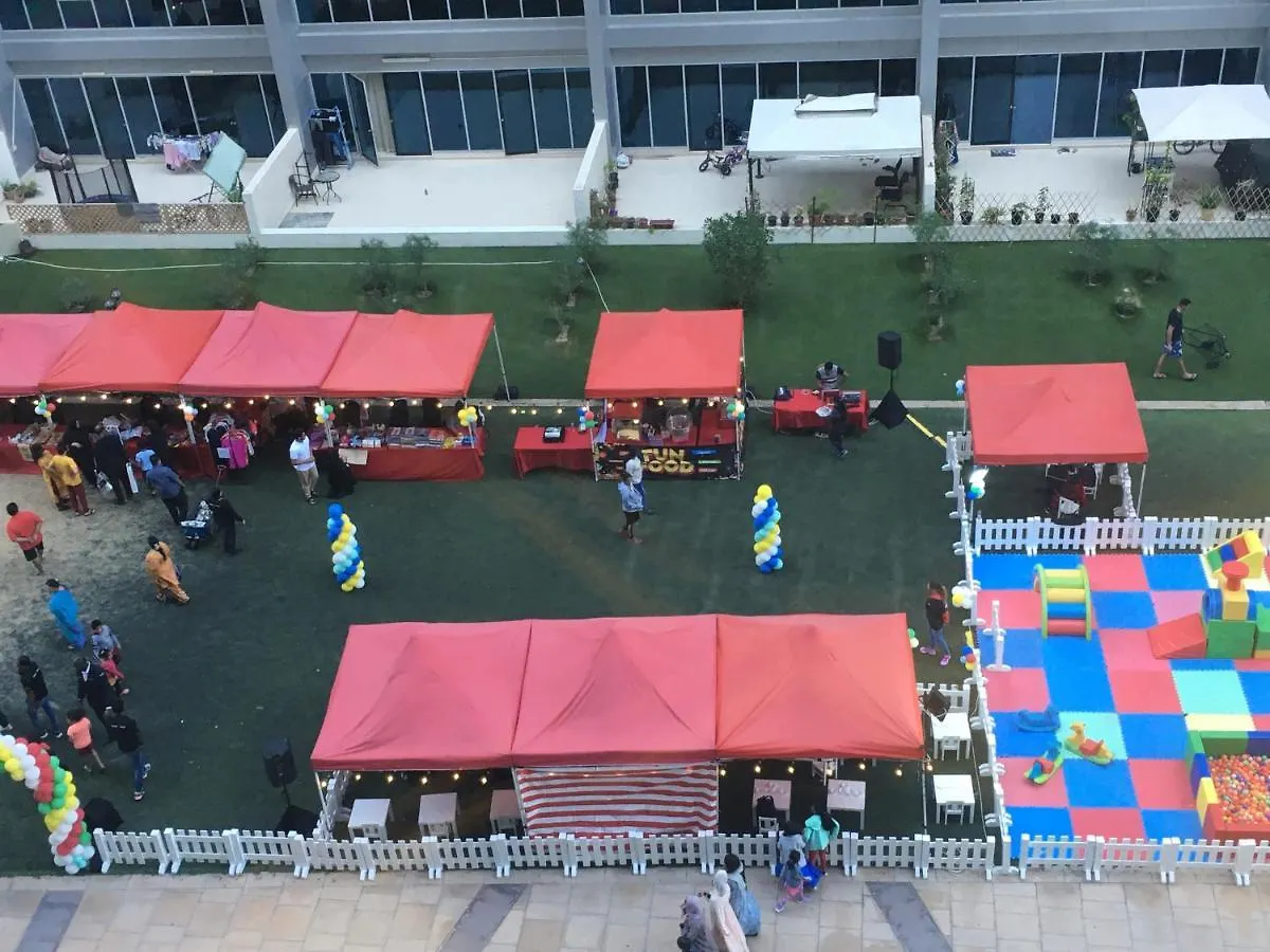 Octavius Holiday Homes, Spacious 2 Bedroom Apartment, Dubai Skyline & Burj Khalifa View